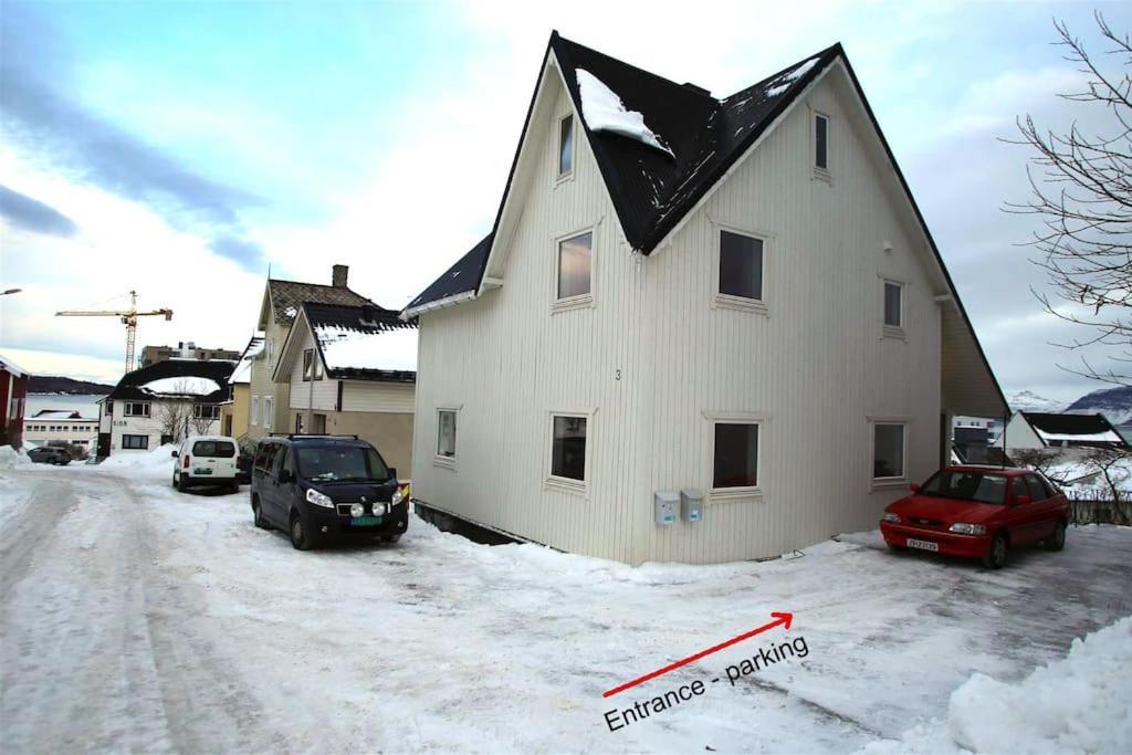 Sentral Leilighet Med 3 Soverom Harstad Dış mekan fotoğraf